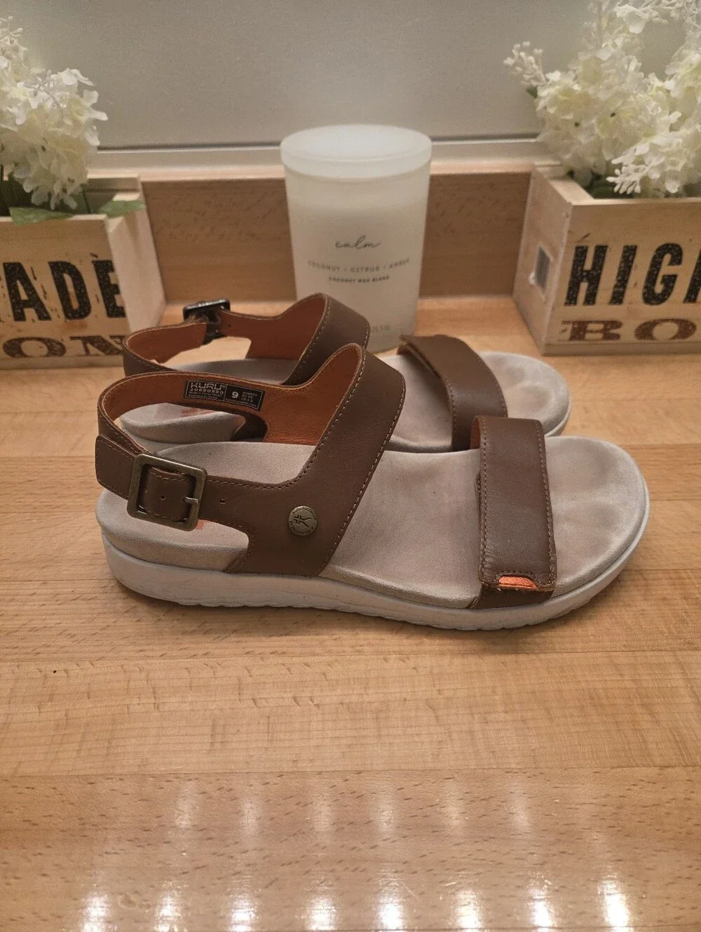 Kuru Glide Sandals Walnut Brown Leather  Women's Size 9